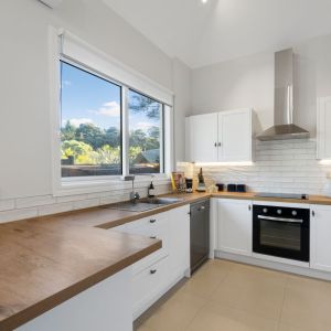 kitchen under cupboard lighting